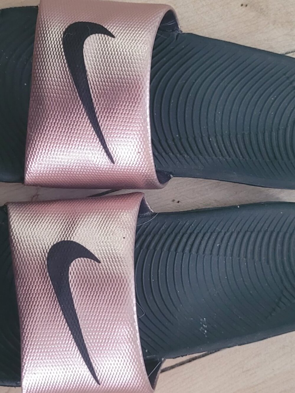 Nike slides